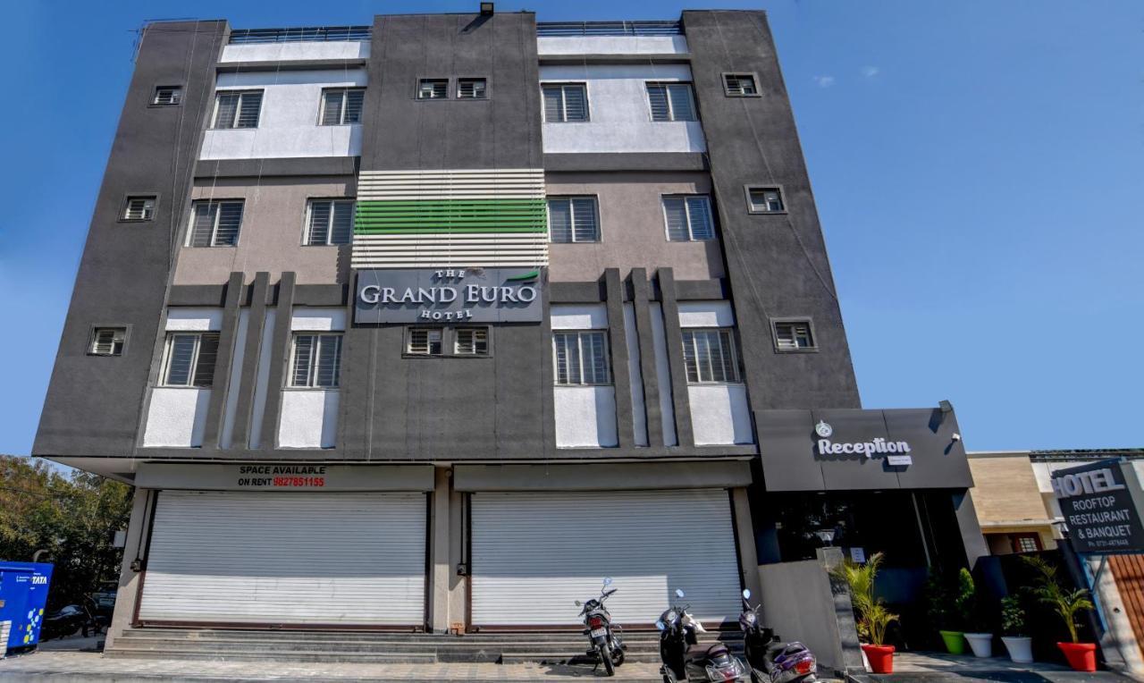 Treebo Grand Euro Pipliyahana Square Indore Eksteriør billede